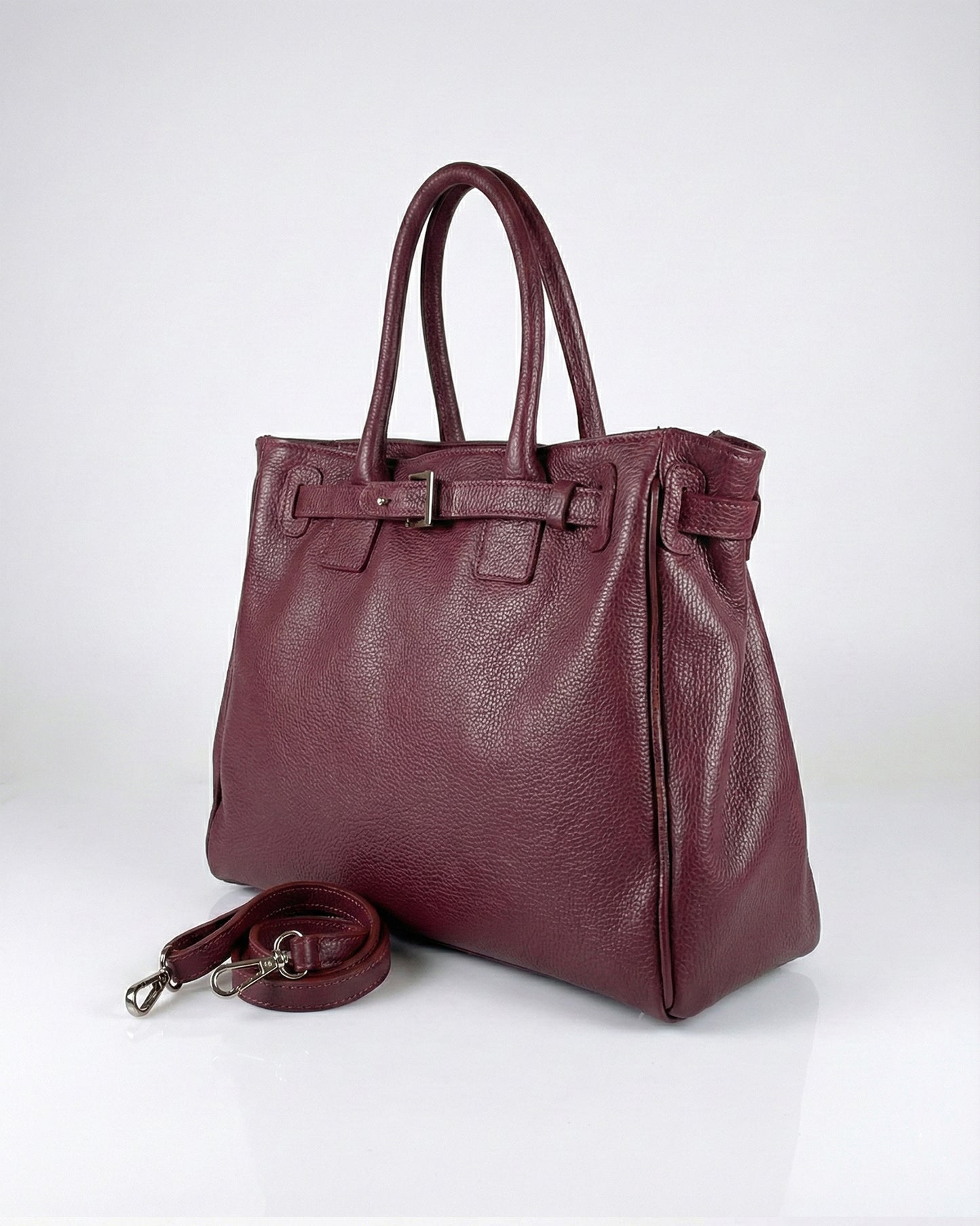 LISHÉ Chic Burgundy